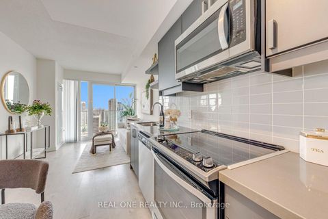 Photo 9 at 3706 - 50 Wellesley Street E, Yonge Corridor, Toronto