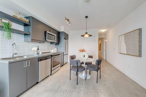 Photo 13 at 3706 - 50 Wellesley Street E, Yonge Corridor, Toronto
