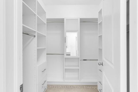 Photo 26 at 64 Coldwell Bay Circle, Kleinburg, Vaughan