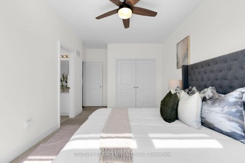 Photo 30 at 64 Coldwell Bay Circle, Kleinburg, Vaughan