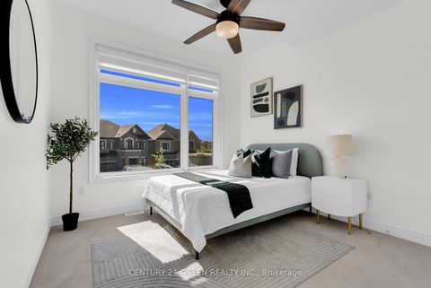 Photo 32 at 64 Coldwell Bay Circle, Kleinburg, Vaughan