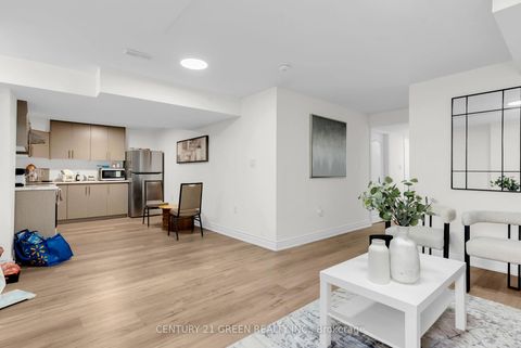 Photo 39 at 64 Coldwell Bay Circle, Kleinburg, Vaughan