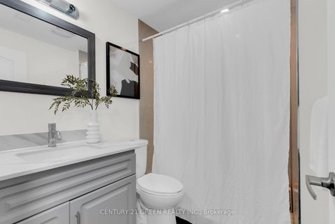 Photo 43 at 64 Coldwell Bay Circle, Kleinburg, Vaughan