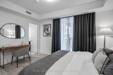 Photo 13 at 613 - 115 Denison Avenue, Chinatown, Toronto