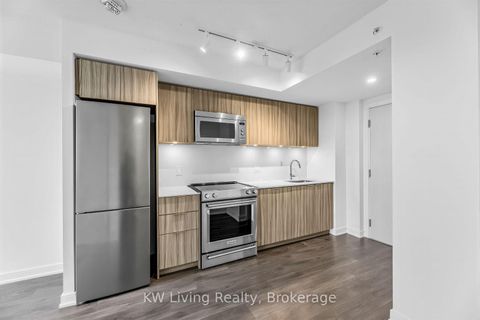 Photo 7 at 2009 - 30 Samuel Wood Way, City Centre West, Toronto