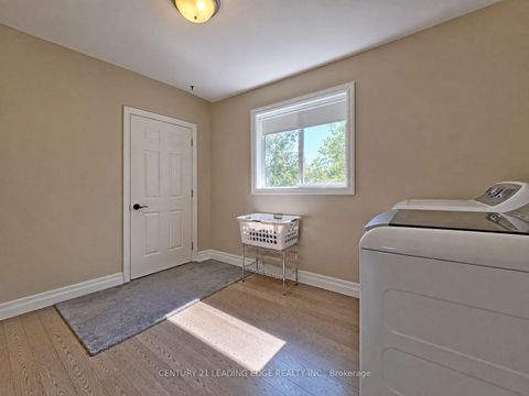 Photo 12 at 76 Market Street, Sutton & Jackson's Point, Georgina