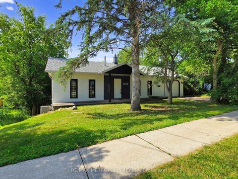 Photo 1 at 1000 Elgin Street, Leslie Valley, Newmarket