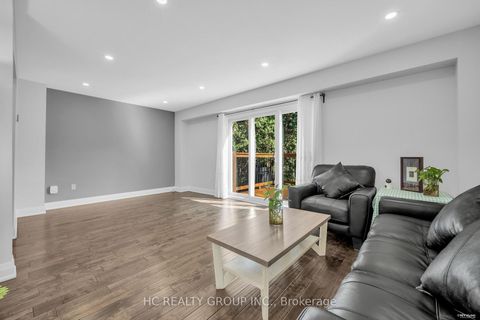 Photo 5 at 17 Pugsley Avenue, Crosby, Richmond Hill