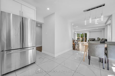 Photo 16 at 17 Pugsley Avenue, Crosby, Richmond Hill