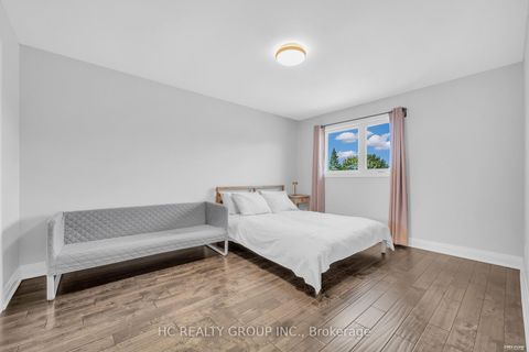 Photo 22 at 17 Pugsley Avenue, Crosby, Richmond Hill