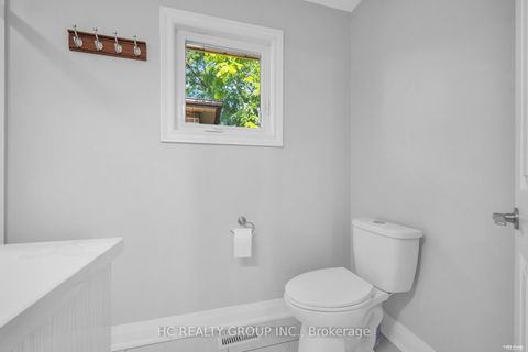 Photo 27 at 17 Pugsley Avenue, Crosby, Richmond Hill