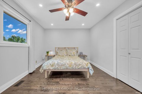 Photo 31 at 17 Pugsley Avenue, Crosby, Richmond Hill