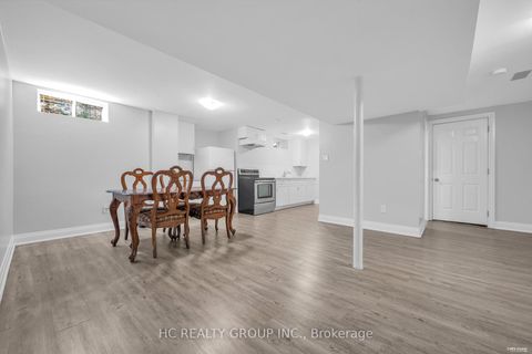 Photo 35 at 17 Pugsley Avenue, Crosby, Richmond Hill