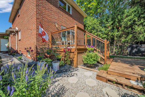 Photo 41 at 17 Pugsley Avenue, Crosby, Richmond Hill