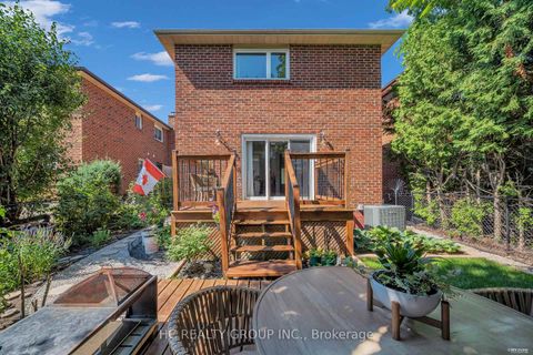 Photo 42 at 17 Pugsley Avenue, Crosby, Richmond Hill