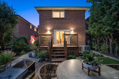 Photo 45 at 17 Pugsley Avenue, Crosby, Richmond Hill