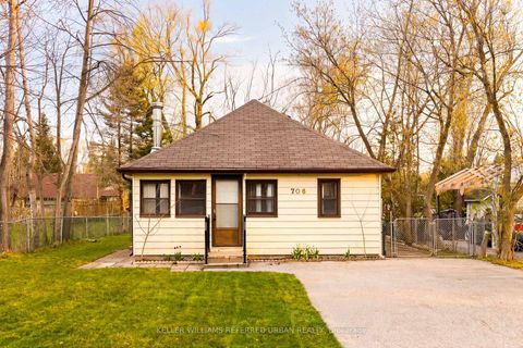 Photo 1 at 706 Chestnut Street, Rural Innisfil, Innisfil