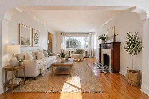 Photo 6 at 5 Dieppe Road S, East York, Toronto