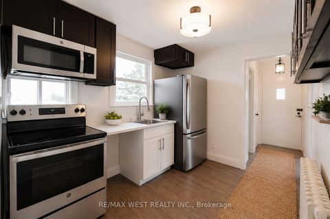 Photo 9 at 5 Dieppe Road S, East York, Toronto