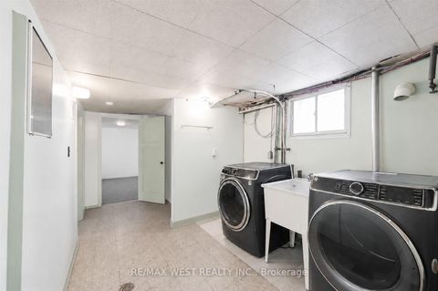 Photo 17 at 5 Dieppe Road S, East York, Toronto