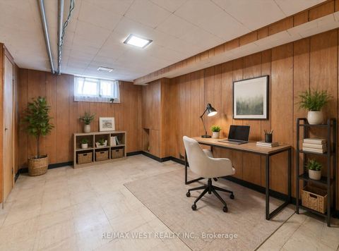 Photo 19 at 5 Dieppe Road S, East York, Toronto