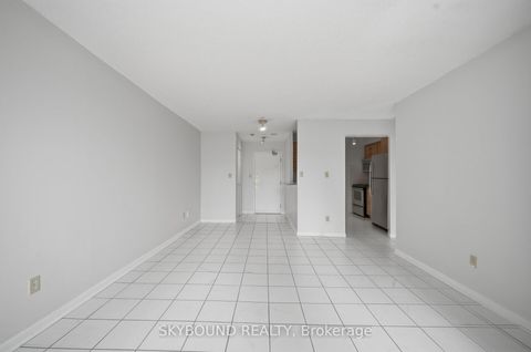 Photo 12 at 1605 - 25 Grenville Street, Bay Street Corridor, Toronto