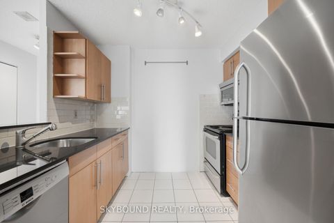 Photo 14 at 1605 - 25 Grenville Street, Bay Street Corridor, Toronto