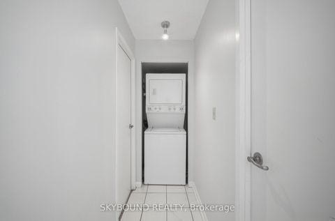 Photo 24 at 1605 - 25 Grenville Street, Bay Street Corridor, Toronto