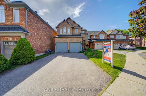 Photo 1 at 132 Estate Garden Drive, Oak Ridges, Richmond Hill