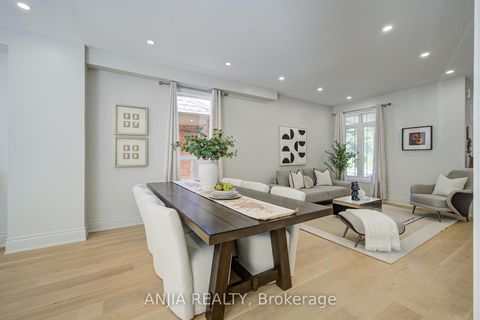 Photo 9 at 132 Estate Garden Drive, Oak Ridges, Richmond Hill