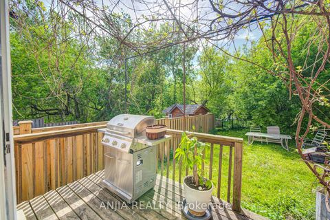 Photo 41 at 132 Estate Garden Drive, Oak Ridges, Richmond Hill