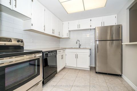 Photo 4 at 313 - 10 Dean Park Road, Rouge E11, Toronto