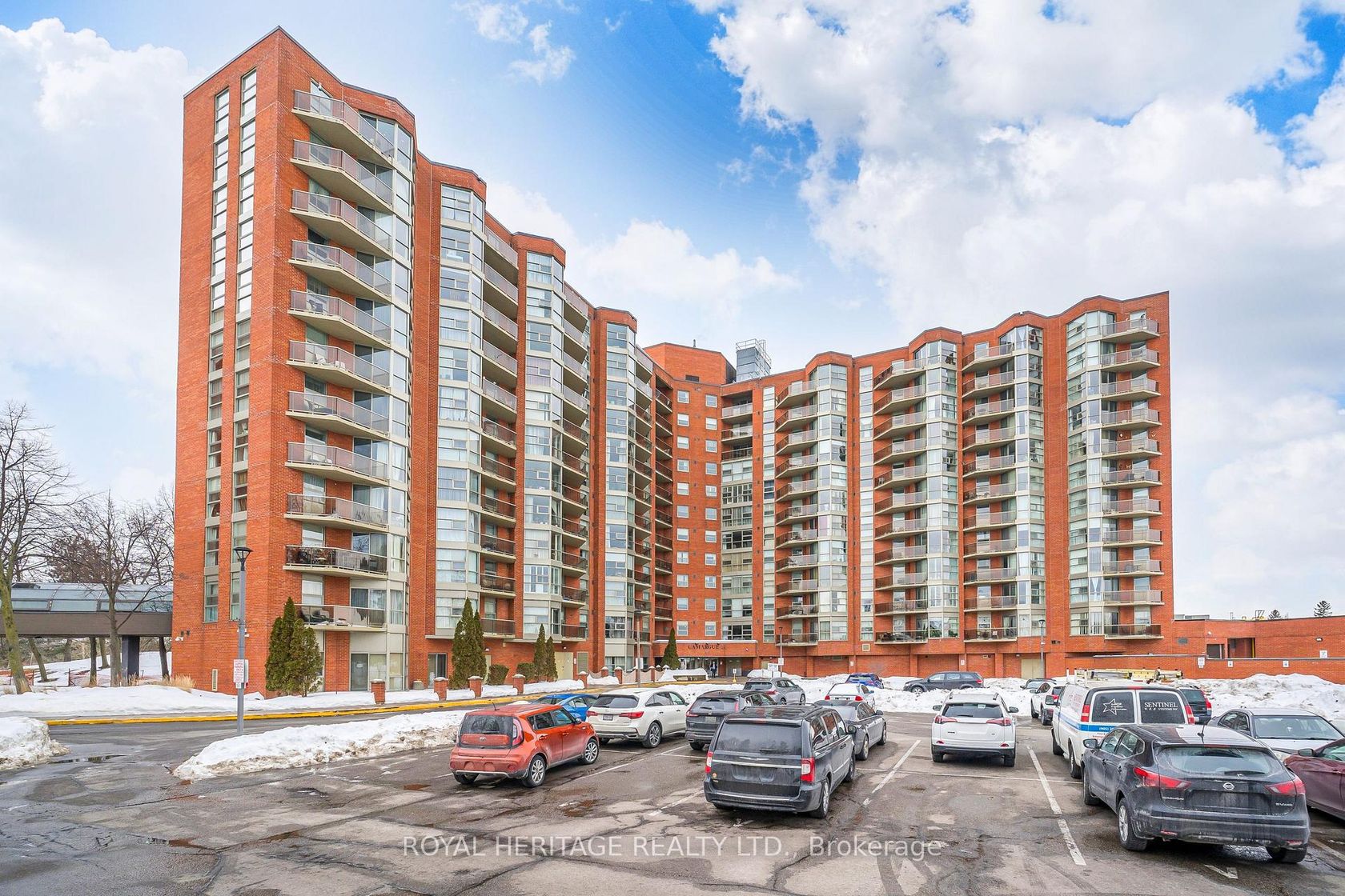 313 - 10 Dean Park Road, Rouge E11, Toronto 