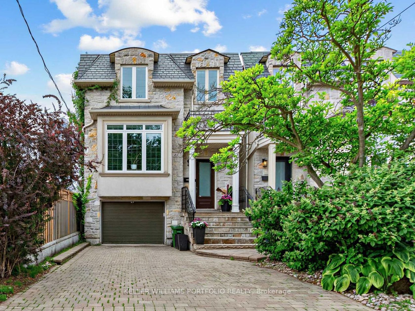 21 Albertus Avenue, Lawrence Park South, Toronto 