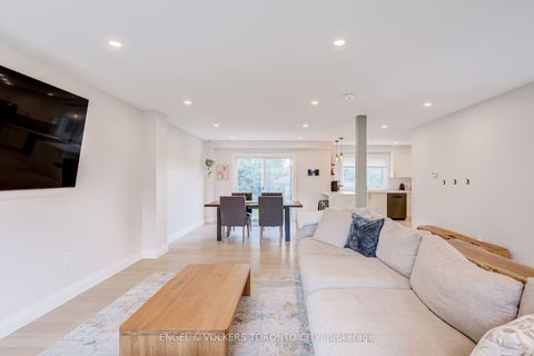 Photo 7 at 40 Glenview Avenue, Virginia, Georgina