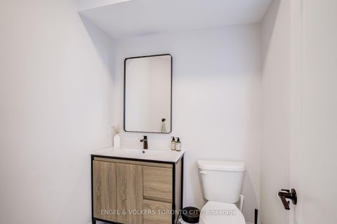 Photo 15 at 40 Glenview Avenue, Virginia, Georgina