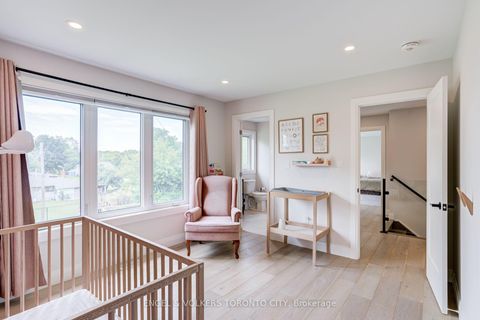 Photo 24 at 40 Glenview Avenue, Virginia, Georgina