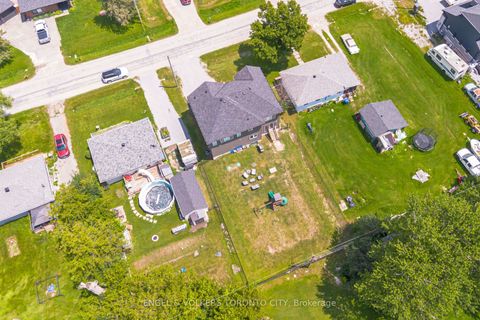 Photo 31 at 40 Glenview Avenue, Virginia, Georgina