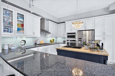 Photo 10 at 665 Park Road, Alcona, Innisfil