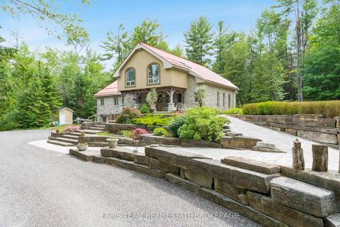 Photo 3 at 636 Harbour Street, Rural Innisfil, Innisfil