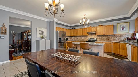 Photo 13 at 12 Sergio Marchi Street, CFB, Toronto