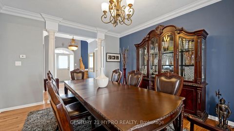 Photo 15 at 12 Sergio Marchi Street, CFB, Toronto