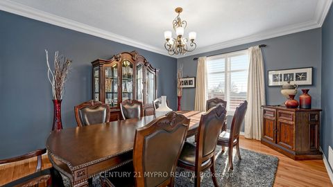 Photo 16 at 12 Sergio Marchi Street, CFB, Toronto