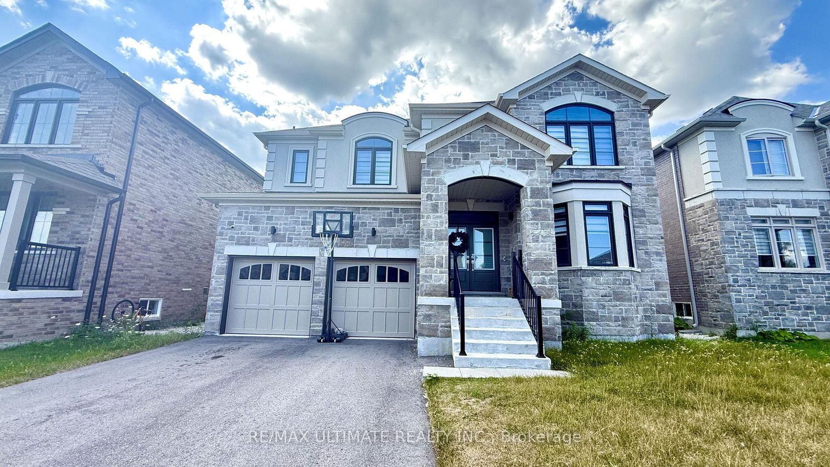 258 Warden Street, Stayner, Clearview photo number 2