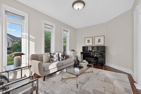 Photo 5 at 735 Foxcroft Boulevard, Wyndham, Newmarket