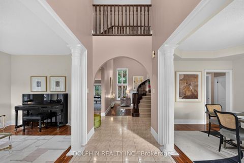 Photo 9 at 735 Foxcroft Boulevard, Wyndham, Newmarket