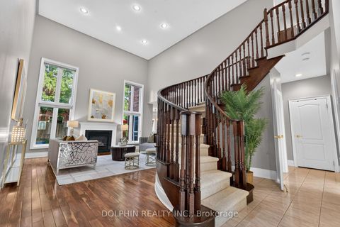 Photo 12 at 735 Foxcroft Boulevard, Wyndham, Newmarket