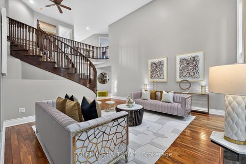 Photo 13 at 735 Foxcroft Boulevard, Wyndham, Newmarket