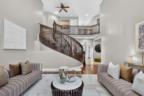Photo 15 at 735 Foxcroft Boulevard, Wyndham, Newmarket