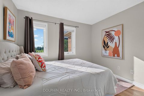 Photo 25 at 735 Foxcroft Boulevard, Wyndham, Newmarket